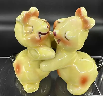 Vtg Van Tellingen Hugging Bunny Salt & Pepper Shakers Anthropomorphic Yellow EUC • $12.99