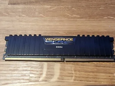 Corsair Vengeance LPX 16GB (1x16gb) PC4-24000 (DDR4-3000) Memory... • £30