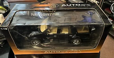 Autoart Lincoln Navigator 1.18 Scale Black Ultra Rare !! NEW • $311.14