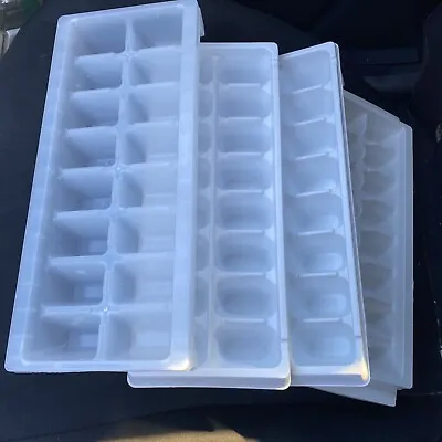 4 Vintage Ice Cube Trays. Plastic • $18.08