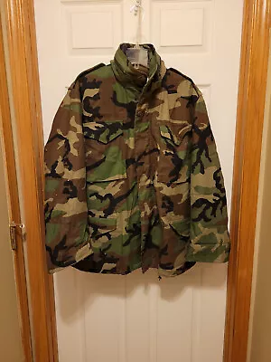 $74.99 • Buy US  Military  Cold Weather Camo  Hooded Jacket W/ Cold Weather Liner  - Sz M