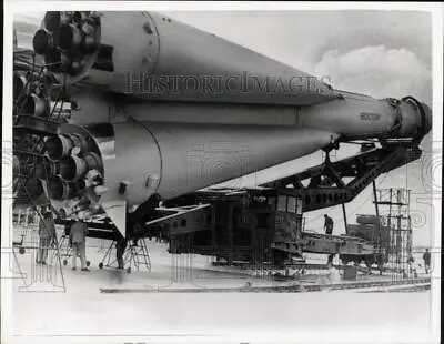 1967 Press Photo Russia's Vostok Spaceship Model At Le Bourget Airfield In Paris • $16.99