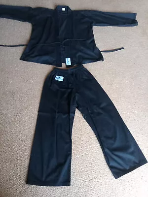 Kids Karate Suit 150cm Black Judo Martial Arts - Made By Turner Sports  • £5