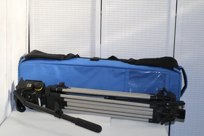 £1758.46 • Buy Vinten Vision 100 Fluid Head Tripod W Bag Posi Loc Legs Video Camera Carbon