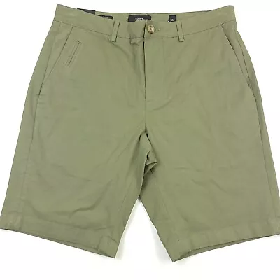$195 Vince Lightweight Slim Fit Griffith Green Chino Shorts Mens Size 36 • $65.62