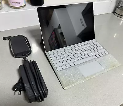 Microsoft Surface Pro 5 I5 256GB 8GB + Surface Dock + DP/Mini DP Cable SYDNEY • $31