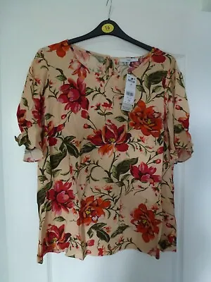 £14 • Buy New 'Next' Ladies Peach Floral Top - Size 18 