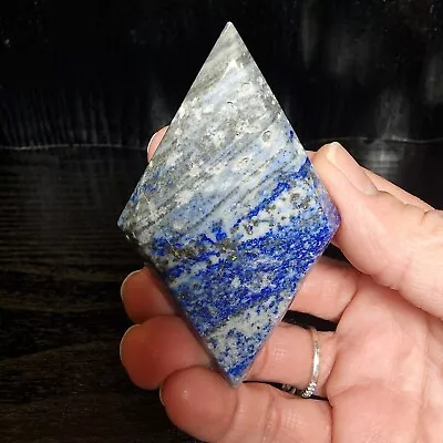Lapis Lazuli Crystal Shape Diamond Uv Reactive Crystal Carving  • £3.50