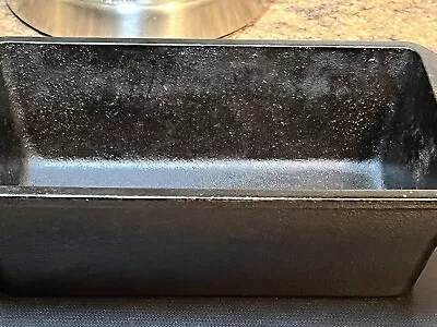 Vintage LODGE USA Cast Iron Bread Loaf Pan With Handles 4LP 10  X 5  Vtg • $17.95