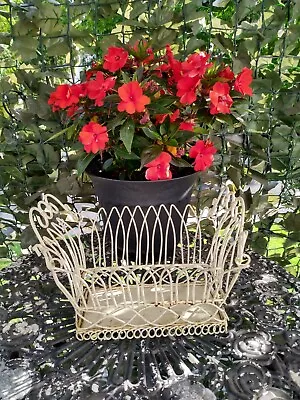 Antique Vintage Metal Twisted Wire Basket Planter Rustic Cottage Farmhouse Decor • $39.99