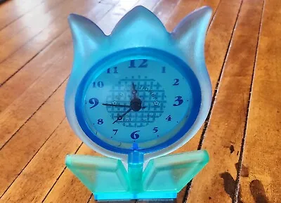 Vintage Plastic Battery-Operated Flower Clock WORKS Tulip 6.25 Inch Tall • $9.98