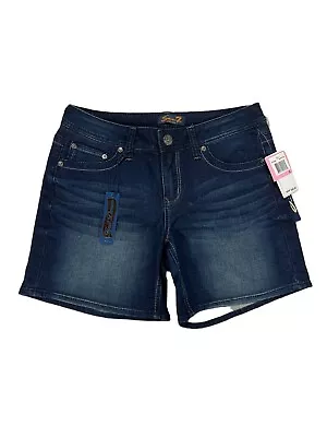 7 Seven For All Mankind  Size 6 Women  Denim Shorts Dark Wash  6  Inseam • $14.96