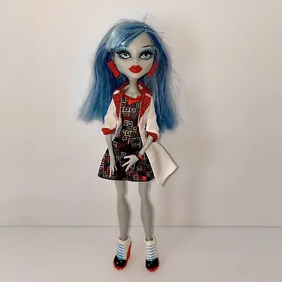 Monster High Mad Science Ghoulia Yelps Doll Lab Coat Missing Glasses & Headband • $29.99