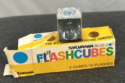 $10.99 • Buy Vintage Original, One, Sylvania Blue Dot Flash Cube