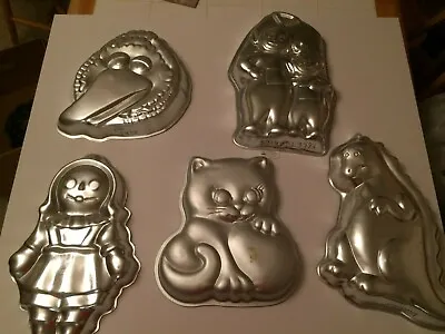 Lot Of 5 Vintage Wilton Cake Pans Sesame Street Big Bird Teletubbies Dinosaur • $14.95