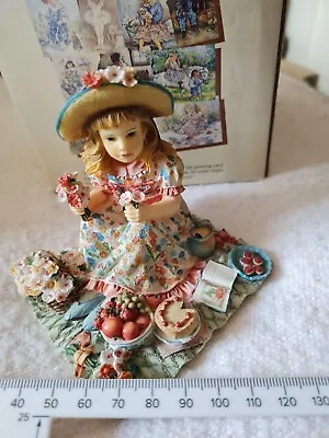 The Leonardo Collection 'Paint Box Poppets- Posy's Picnic' Figurine NEW Boxed • £21.99