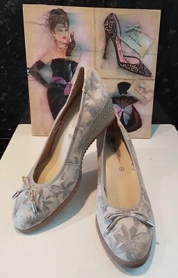 £12 • Buy Pavers Cream Floral Block Wedge Slip On Sandal Shoes UK 8 2.5  Heel  In VGC/New?