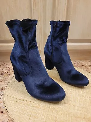 Womans Vintage Candies Blue Velour 3.5  Chunky Heel Boots Side Zipper Size 7.5 • $19.99