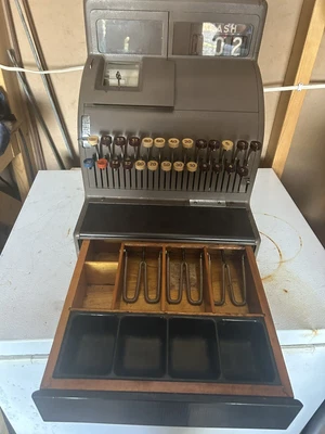 $200 • Buy Vintage Antique Cash Register - National Cash Register W/KEYS