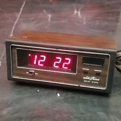 Vintage Seth Thomas Solid State Digital Alarm Clock Talley #726 Wood Grain • $22.88