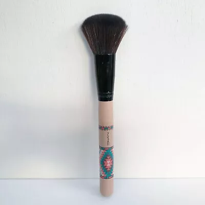 MAC  Vibe Tribe Collection  Powder / Blush Brush Full Size Brand New!  • £18.76