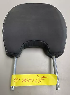 2004 2005 2006 VOLVO S40 S 40 LEFT DRIVERS FRONT SEAT HEADREST Black • $33.95