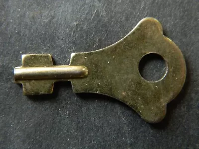 Mah Jong Mah-Jongg  CASE BRASS KEY • $6.95