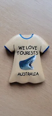 Shark Australia Tourist Souvenir Fridge Magnet T-Shirt • £16.39