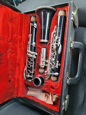 Vito Reso-tone 3 Clarinet • $80