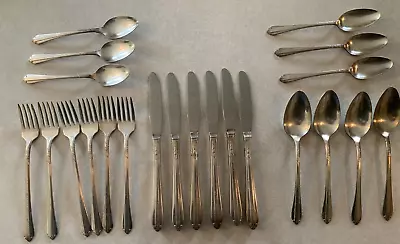 Wm. Rogers IS  CLARIDGE Hostess Silver Plate Vintage Flatware 22 Pieces • $38.88