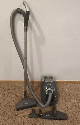 Miele S4282 300W - 1200W Canister Vacuum Cleaner (Made In Germany) • $199.88