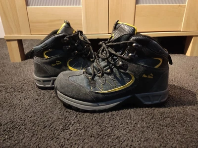 £15 • Buy Peter Storm Walking Boots Size 4