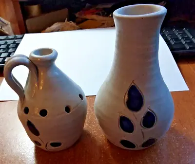 2 Vintage Williamsburg Pottery Jug And Vase Salt Glaze Cobalt Blue Flower • $9.32