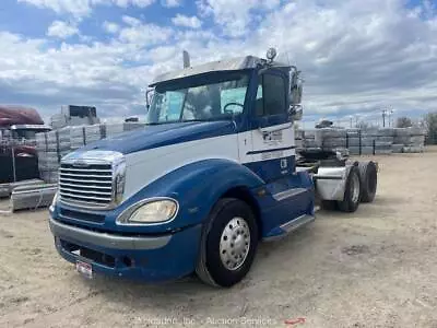 2005 Freightliner Columbia T/A Day Cab Semi Tractor Truck Mercedes 450HP Bidadoo • $1525