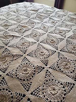 Vtg Handmade Crocheted/Granny Square Single Bedspread Cottagecore Farmhouse • $29.05