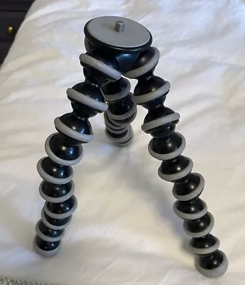 Joby Gorilla Pod Flexible Compact Tripod - With Phone Mount • £0.99