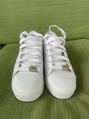 RED By Marc Ecko Shoes Gold/White Womens Leather Sneakers P Size 6.5 • $38