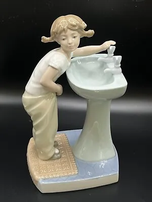 Lladro #4838  Clean Up Time  Little Girl With Pigtails At Sink • $100