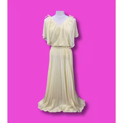 Stunning Vintage 70s Lace Pleated Buttercream Yellow Boho Maxi Dress  • $42