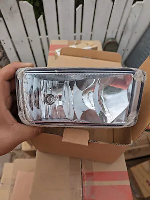 For 07-14 Silverado Sierra Escalade Right Side Bumper Fog Light Lamp Gm2593160 • $15