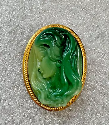 Vtg Estate Kenneth Lane Green High Relief Cameo Brooch Pendant Gold Tone • $44.99