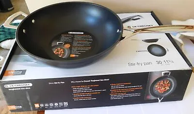 Le Creuset 11 3/4  30 Cm Toughened Non Stick Stir Fry Pan NIB New In Box Wok • £124.02