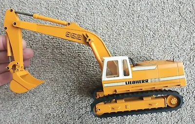 Conrad Liebherr R952 Excavator • £50