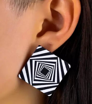 £4.99 • Buy 60's Vintage Style Psychadelic Plastic Large Stud Black White Earrings Uk Seller