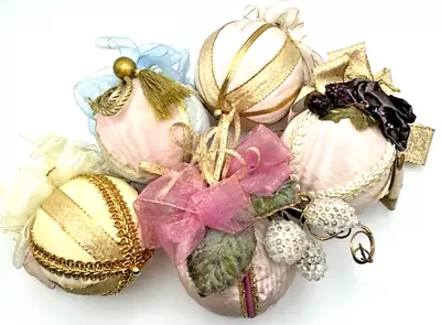 Lot 5 Vintage Handmade Victorian Christmas Ornaments Pink Gold Shatterproof 2.5  • $19.95