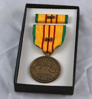 Original Vietnam Service Medal Set - 2 Campaign / Battle Stars GI Issue Box • $16.95