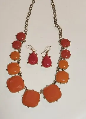 Vintahe Necklace Errings Set Amber Red/Orange Gold Tone Lucite Statement 20  • $14.50