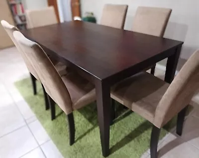 $150 • Buy 6 Seater Dining Set Table And Chairs