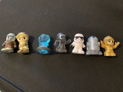 Woolworths Disney + OOSHIES Star Wars  2020.  • $25
