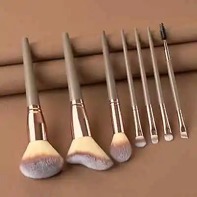 Makeup Brushes Premium Synthetic Foundation Powder Concealers 7 Pcs Brush Set • $11.99